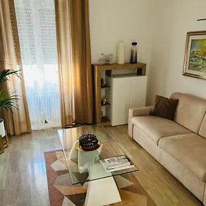 Giada , Verona Italien